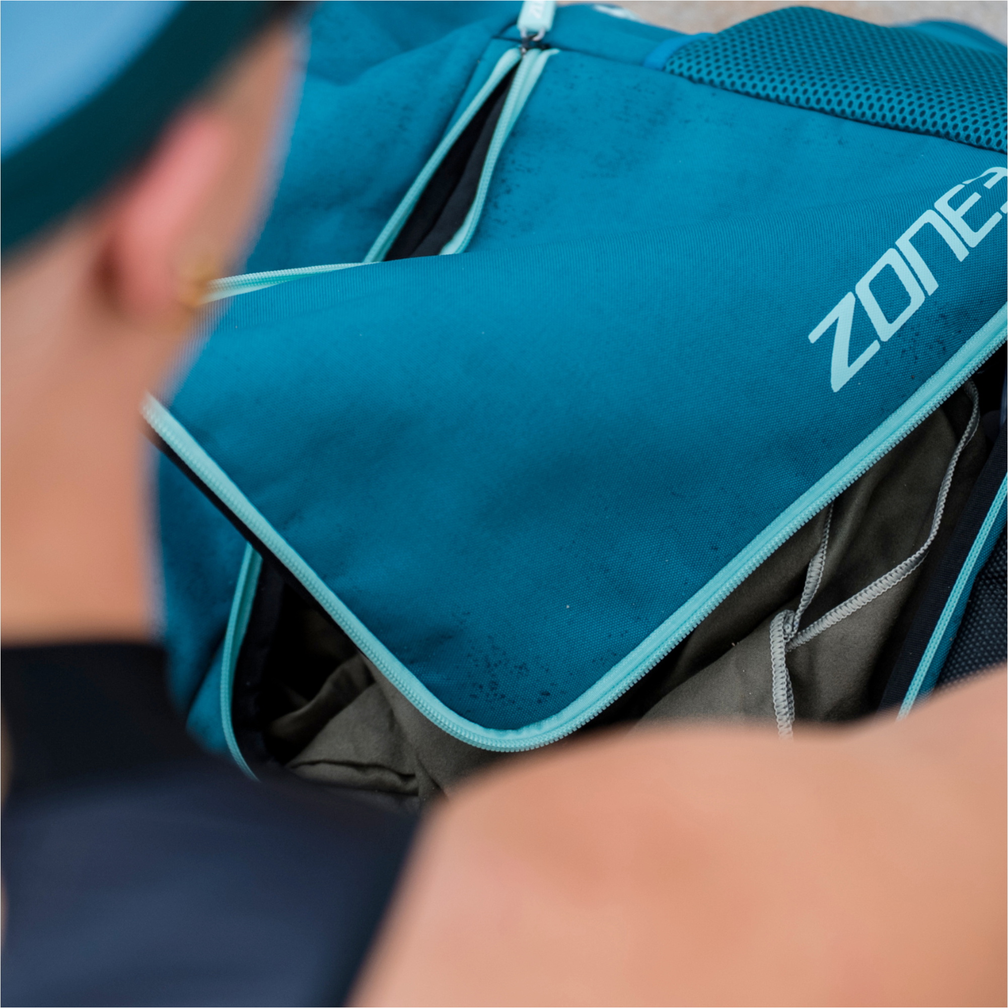 2026 ZONE3 Transition Backpack RA26TRANB127 - Teal / Sky